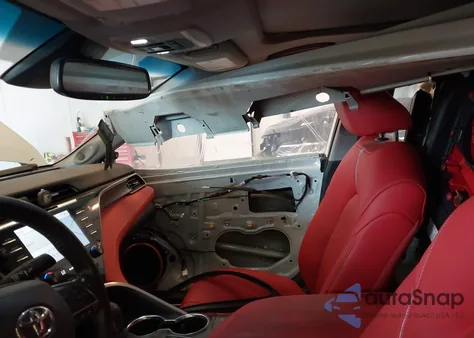 2019 Toyota Camry Xse z USA, uszkodzony, nr VIN 4T1B61HK7KU262298